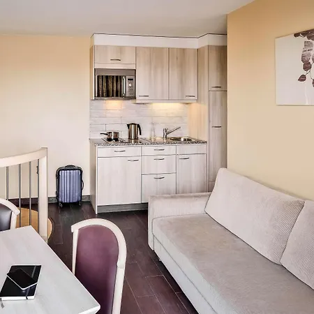Adagio Mont-blanc Apartahotel 3*