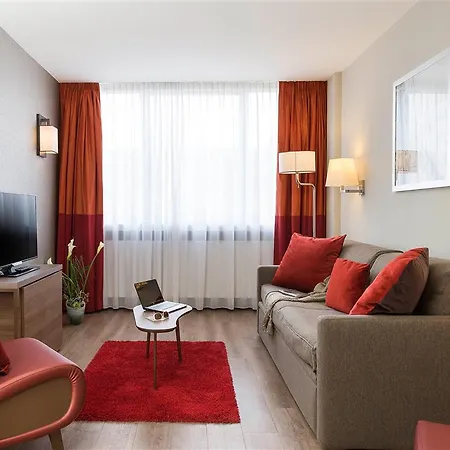 Adagio Mont-blanc Apartahotel 3*
